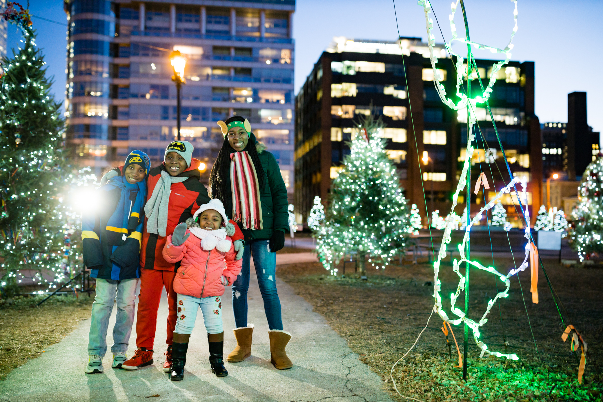 Milwaukee Christmas Events 2022 Ultimate Guide To Milwaukee Holiday Lights | 20+ Spots For Light Displays