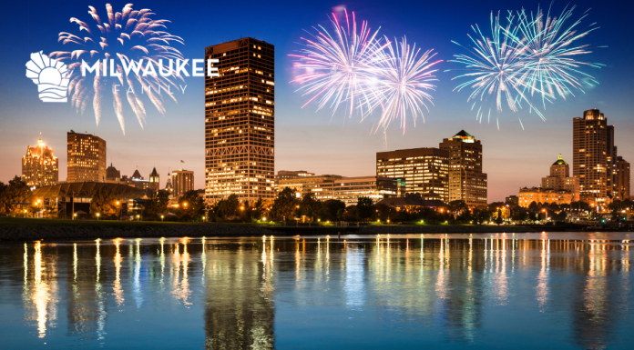 ULTIMATE GUIDE TO MILWAUKEE AREA FIREWORKS