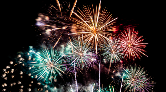 The Milwaukee Lakefront fireworks are coming back in 2022