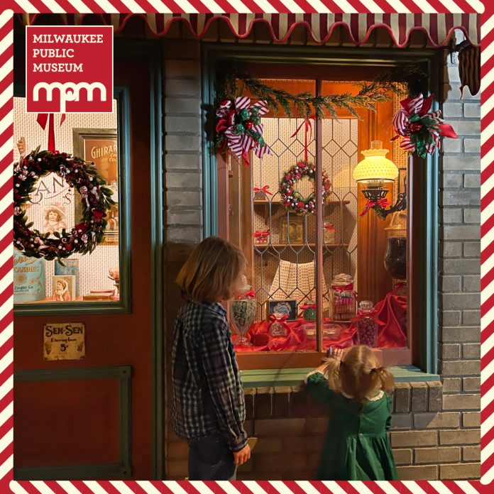 Holiday2024_MadisonMoms3