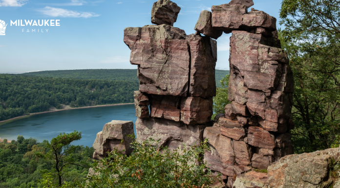 3 WISCONSIN FALL DAY TRIPS TO ENJOY NATURE Devil's Lake Wisconsin