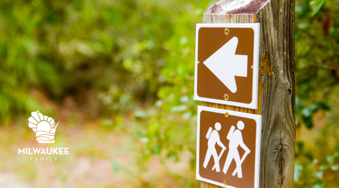 10 BEST HIKING TRAILS FOR FAMILIES IN THE MILWAUKEE AREA