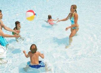 WADING POOLS IN THE MILWAUKEE AREA